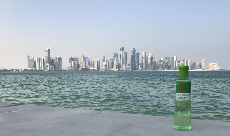Minyak Kayu Putih Cap Lang dan skyline Qatar