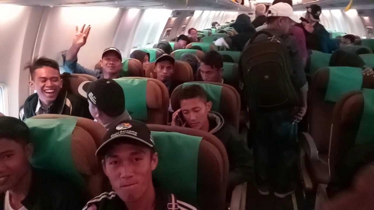 Guru Muda SM3T dalam perjalanan menuju Sambas, Kalbar dari Banda Aceh (Dok. Pribadi)