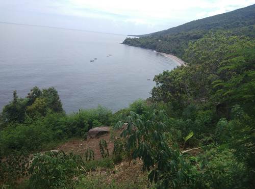 Pemandangan pantai Boba dari arah Wolongizu. Foto: Roman Rendusara