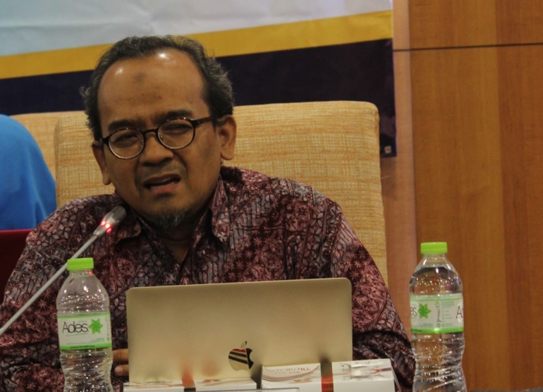 Menurut Dr. Bagus Riyono, klaim para peneliti pro-homoseksualitas sebenarnya lemah.