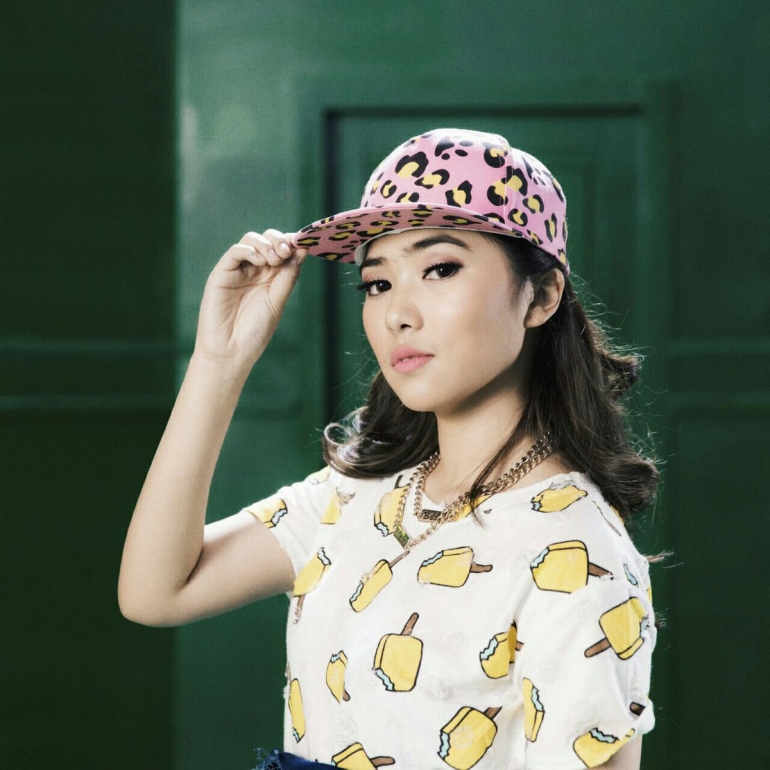 3 Fakta Cewek Bertopi Itu Keren Halaman 1 Kompasiana Com