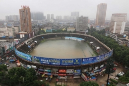 Banjir besar melanda wilayah yang sangat luas di Cina. Sumber: Reuters; China Stringer Network