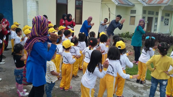 Ketika Anak  anak  TK PAUD  Diperkenalkan Budidaya Ikan  Ketika Anak  anak  TK PAUD  Diperkenalkan Budidaya Ikan
