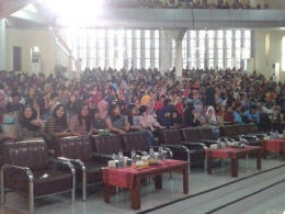 Peserta mahasiswa yang hadir di Auditorium Kampus USU (sumber; dokpri)