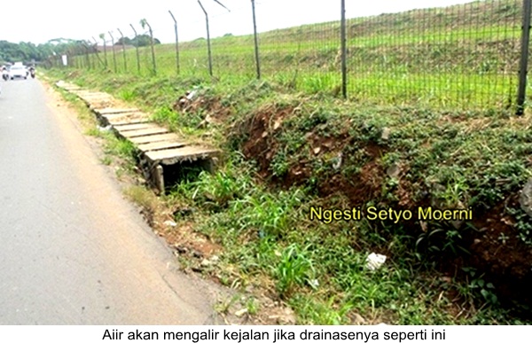 Pembangunan drainnase yang tidak selesai. Gamb. Dok. Pri