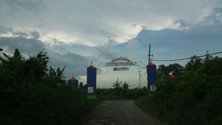 Gambar 6. Selamat Datang Di Kawasan Wisata Sumur Tua Kecamatan Kedewan Kabupaten Bojonegoro Teksas Wonocolo (sumber: dokpri)