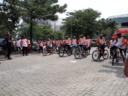 Pasukan bersepeda yang semangat mengikuti Fun Bike dan aktivitas yang ada (dokpri)