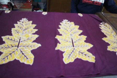 motif daun tembakau