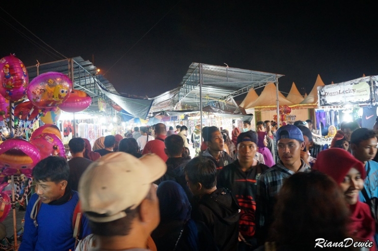 Hirup Pikuk Pasar Malam Sekaten Jogja 2016