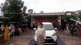 Fashion show berlatar Toyota All New Sienta