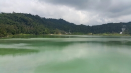 Pemandangan Danau Linow di Kota Tomohon, Kabupatan Minahasa, Provinsi Sulawesi Utara. (DOK. PRIBADI)