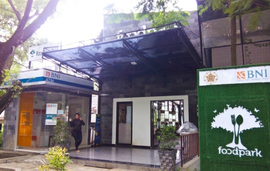 UGM Foodpark, tempat percontohan non-tunai di UGM yang hanya seumur jagung (dok. pri).