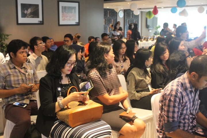 peserta cafe BCA, Mahasiswa penerima beasiswa BCA juga turut hadir (sumber : Rushan)