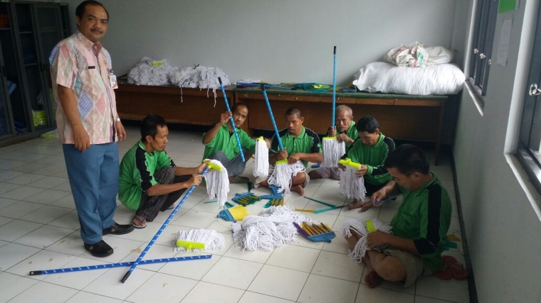 Keterampilan Membuat PelDokumentasi pribadi