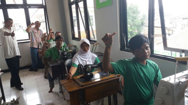Keterampilan Menjahit|Dokumentasi pribadi