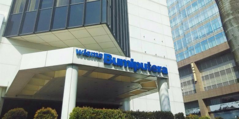 Wisma Bumiputera Yang Megah di Bilangan Sudirman (Foto:www.carikantor.com)