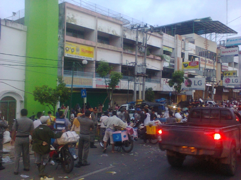 Suasana Pasar Pagi Prabumulih. Foto DOKPRI