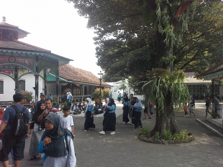Suasana di Sekitar Kompleks Keraton Yogyakarta/Dok. Pribadi