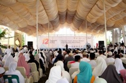  Peringatan 12 tahun Tsunami Aceh di halaman mesjid Baiturrahim Ulee Lheue Banda Aceh