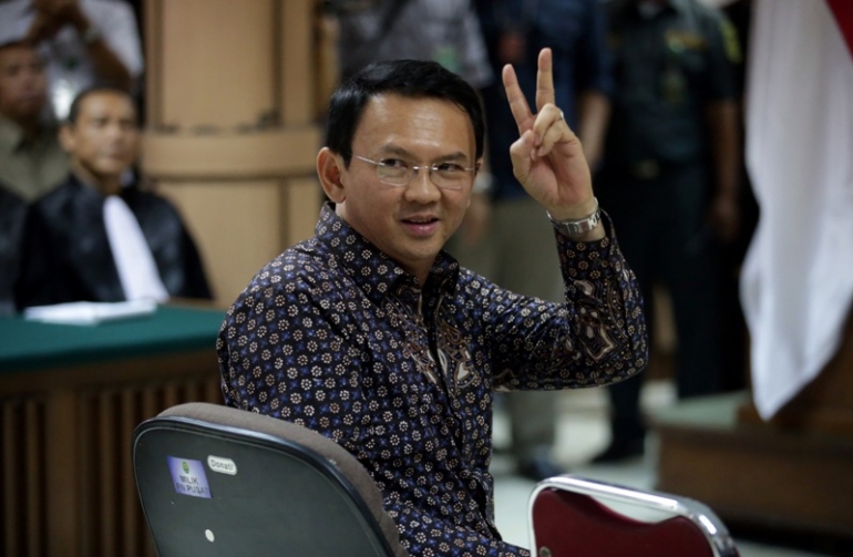 Basuki Tjahaja Purnama alias Ahok saat menghadiri sidang di PN Jakarta Utara (Bagus/Antara)