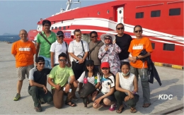 Menumpang ferry Bahari Express dari Sorong menuju Raja Ampat. (Foto: Dok, KDC/Lisdiana Sari)