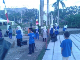 Start awal memulai aksi bersih di pagi yang cerah di Lapangan Merdeka Kota Medan (Dokumentasi pribadi)