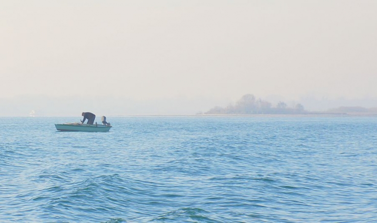 Nelayan di Laut Adria menuju Burano (Dokumentasi Pribadi)