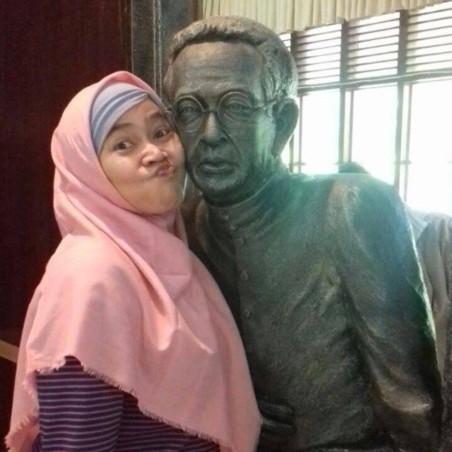 Foto bersama "Raja Kretek Nitisemito"