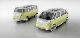 Perbandingan penampilan VW Kombi klasik (kiri) dan VW kombi baru (kanan). Sumber: static6.businessinsider.com