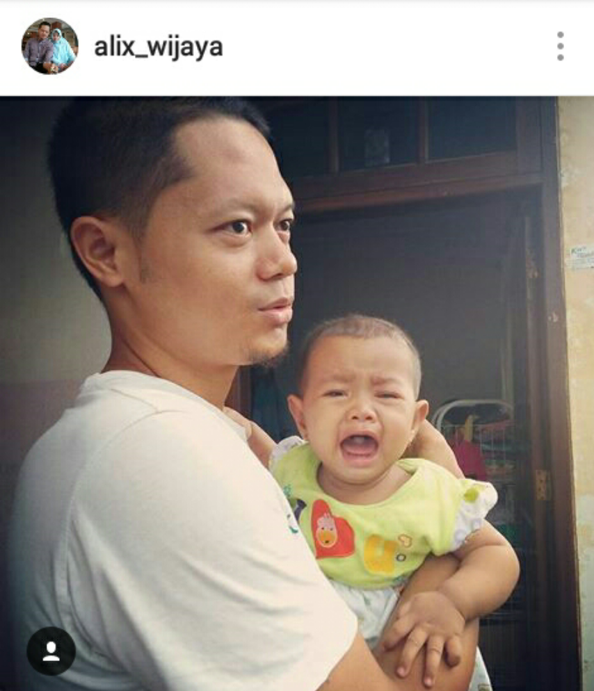 Michan: Bayi Menangis