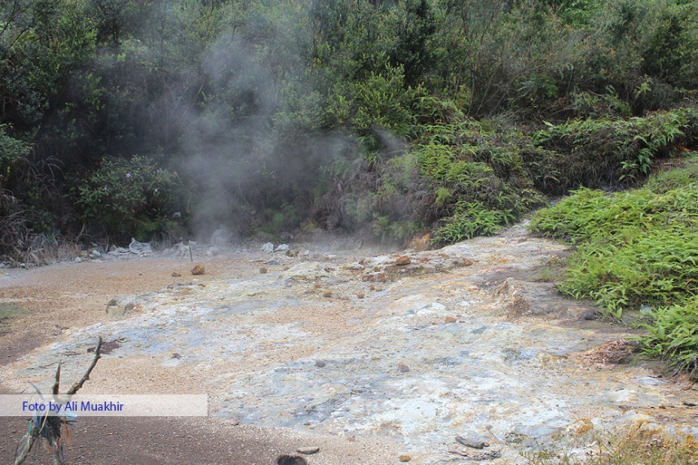 Kawah Manuk (Foto Ali M)