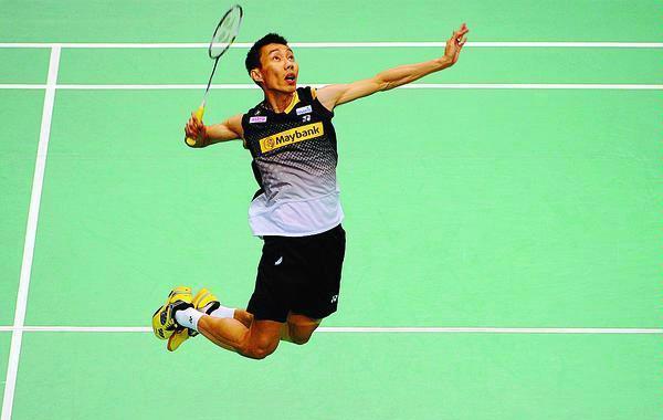 Gaya Lee Chong Wei saat smes melompat/hilmansanid.wordpress.com