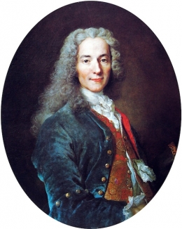 Voltaire, tokoh revolusi asal Perancis yang tergila-gila dengan kopi. Coffenow.