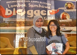 Kawan blogger dari Mataram beli dua buku kompilasi saya bersama Rumpies The Club Kompasiana, Alhamdulillah. Thanks again Zi ^_^