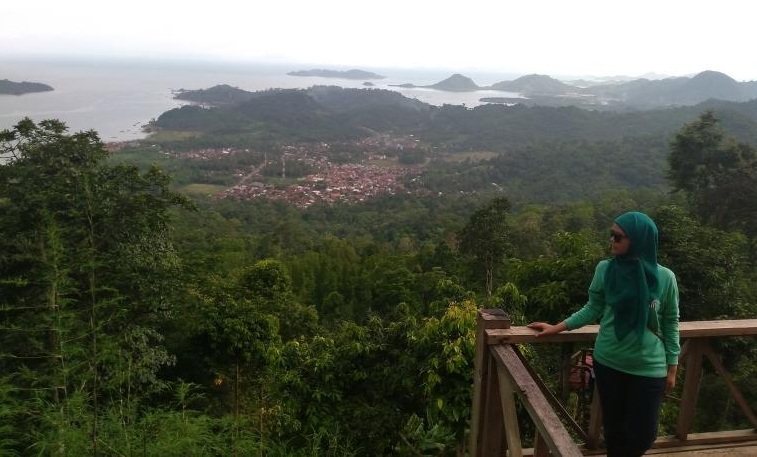 Bentangan alam yang indah Muncak, Teropong Laut, Lampung (dok. Andini Harsono)