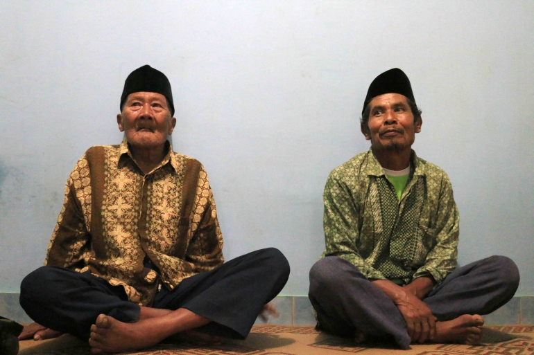 Mbah Rejo dan Mbah Yatno, dua sesepuh Kampung Pitu (dok. pribadi)