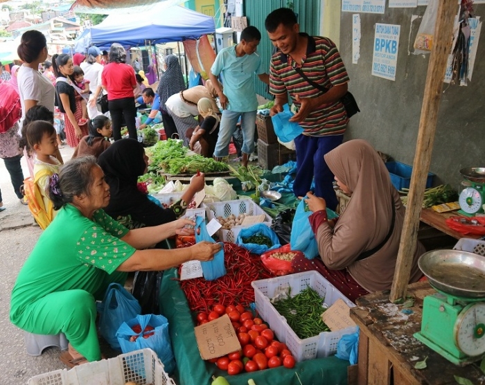 Pasar Rakyat Kuat Ekonomi Melesat oleh Cucum Suminar Pasar Rakyat Kuat Ekonomi Melesat oleh Cucum Suminar