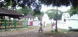 Gapura Keraton Kanoman (Foto Dok Pri)