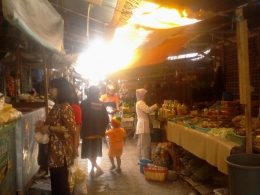 Salah satu pasar yang pernah saya kunjungi: Pasar Pare-Kediri. dok pribadi