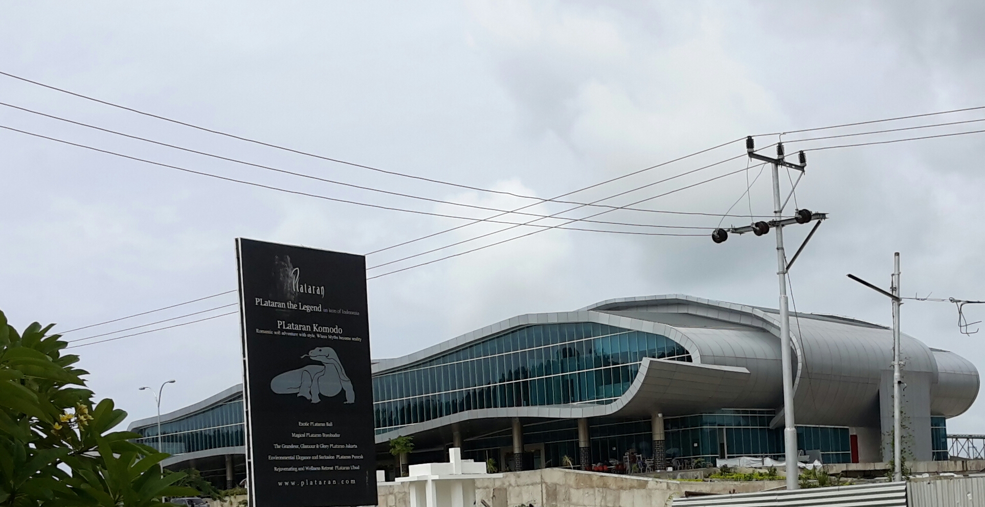 Terminal Bandara Komodo (Dokumentasi Pribadi)