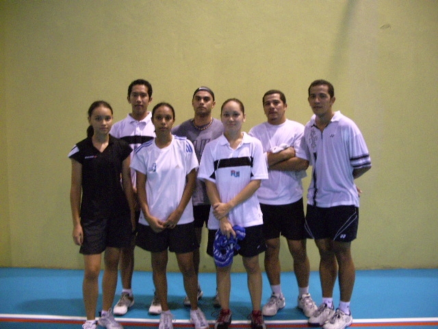 Tim nasional bulutangkis Fiji (sumber foto: http://websites.sportstg.com)