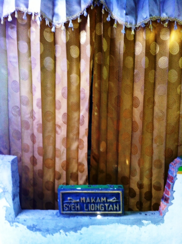 Makam Syeh Liong Tan. (Foto: BDHS)