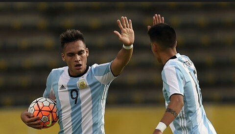 (aksi top skor PPD U-20 asal Argentina, Lautaro Martinez/ sumber foto : fifa.com)