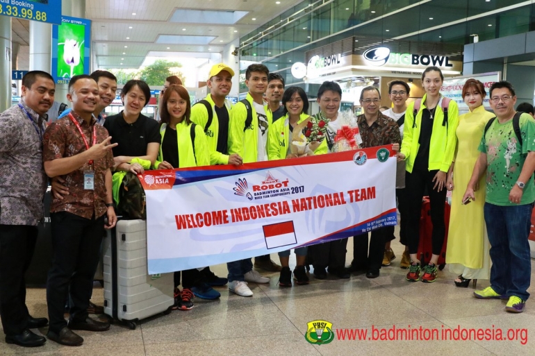 Rombongan tim Indonesia saat tiba di Vietnam/badmintonindonesia.org