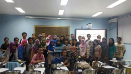 Deskripsi : Klub Buku & Blogger Komunitas Backpacker Jakarta Yang mengikuti workshop bersama Ani Berta I Sumber Foto : Klub BUku & Blogger BPJ