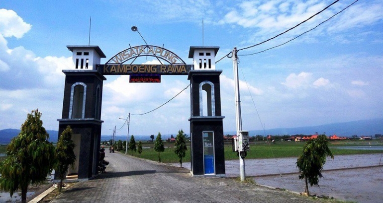 Gerbang masuk ke Kampoeng Rawa (Sumber:https://www.wisatawan.id/wisata-kampoeng-rawa-ambarawa)