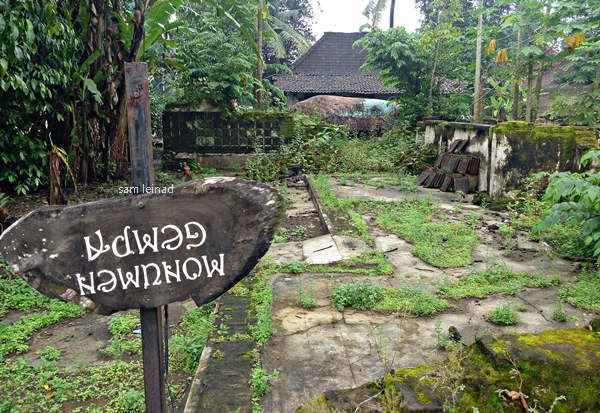 Monumen Gempa (dokumentasi pribadi)