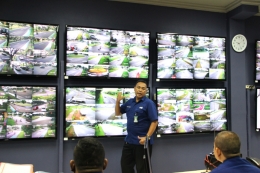 COMMAND CENTER. Layanan CCTV dan Panic Button terhubung langsung secara real time dengan Alam Sutera Command Center. Memberikan jaminan rasa aman dan nyaman. (Foto: Gapey Sandy)