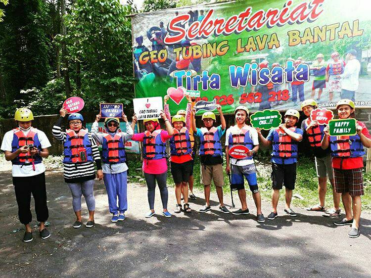 Banyak gaya! (pic by Geotubing lava bantal)