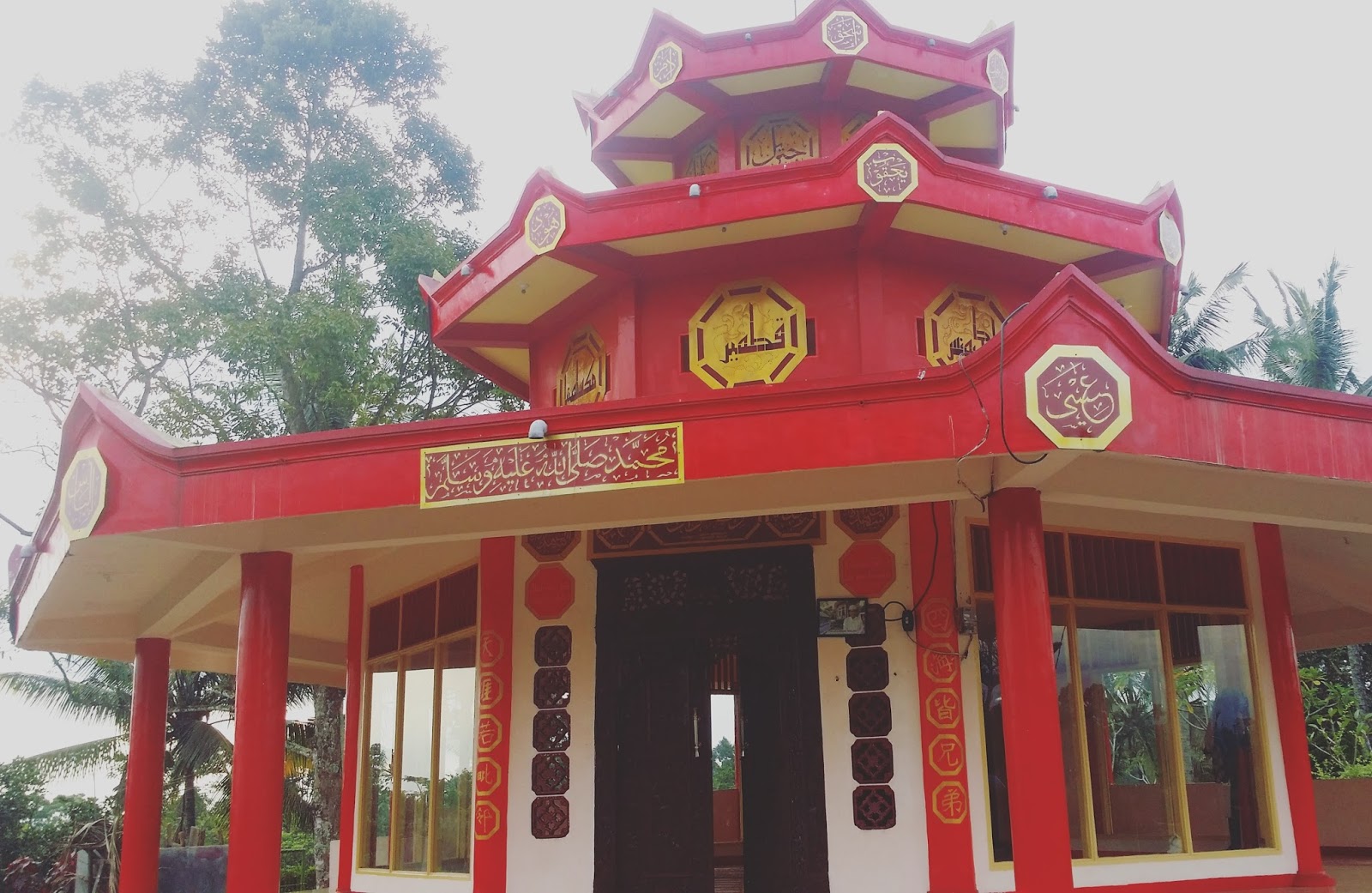 Masjid Cina Desa Pakuan Narmada, Lombok Barat